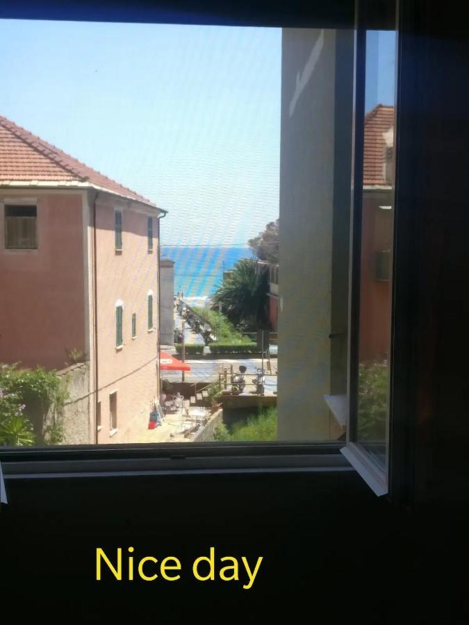 House Of Fly With Sea View, Front The Beach 萨沃纳 外观 照片