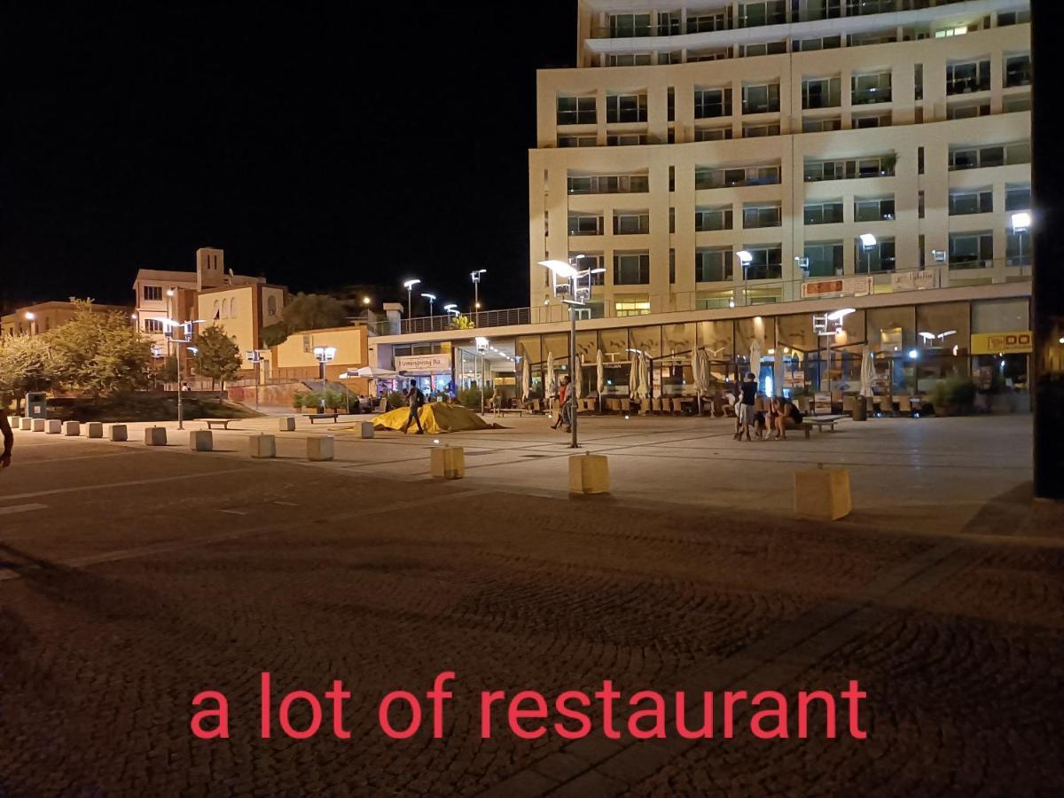 House Of Fly With Sea View, Front The Beach 萨沃纳 外观 照片